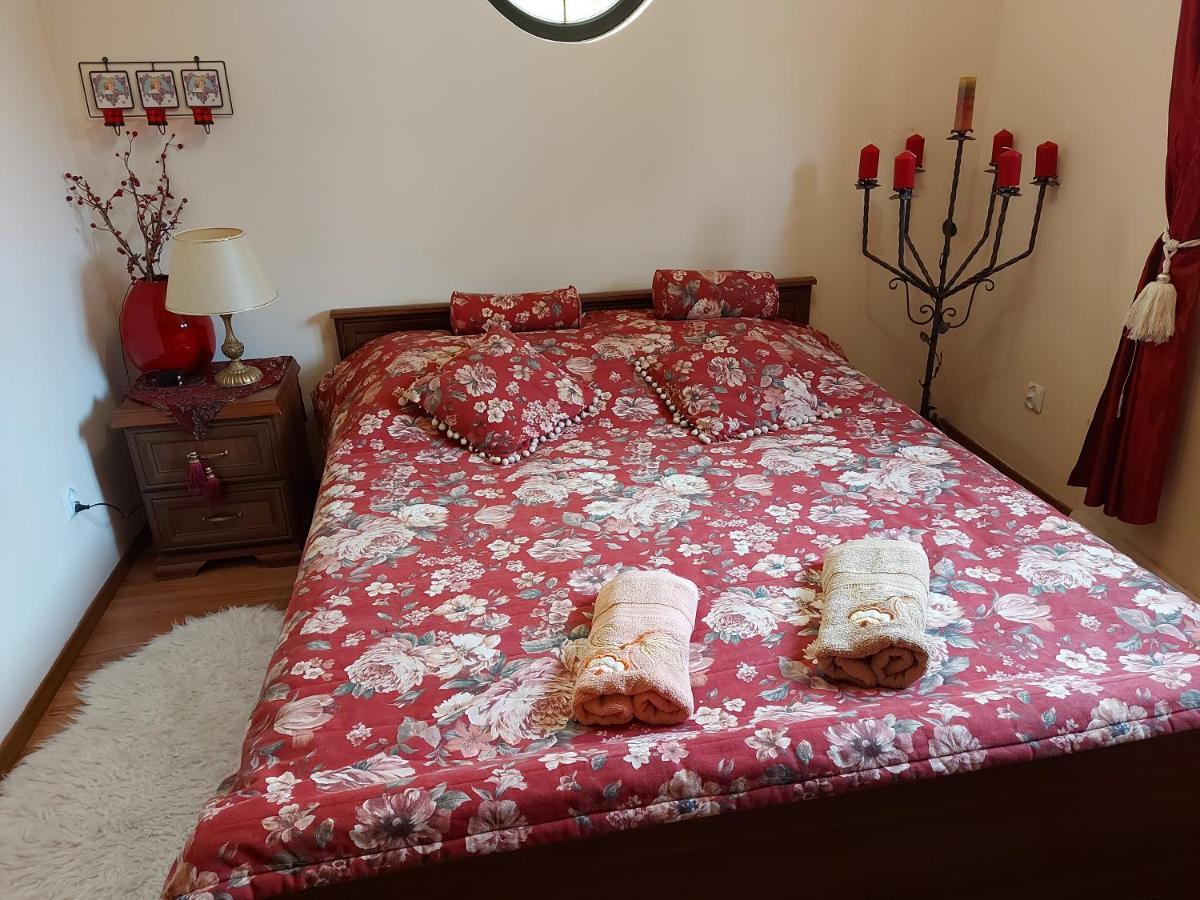 Bieszczadzki Dworek Ustrzyki Dolne Exterior foto