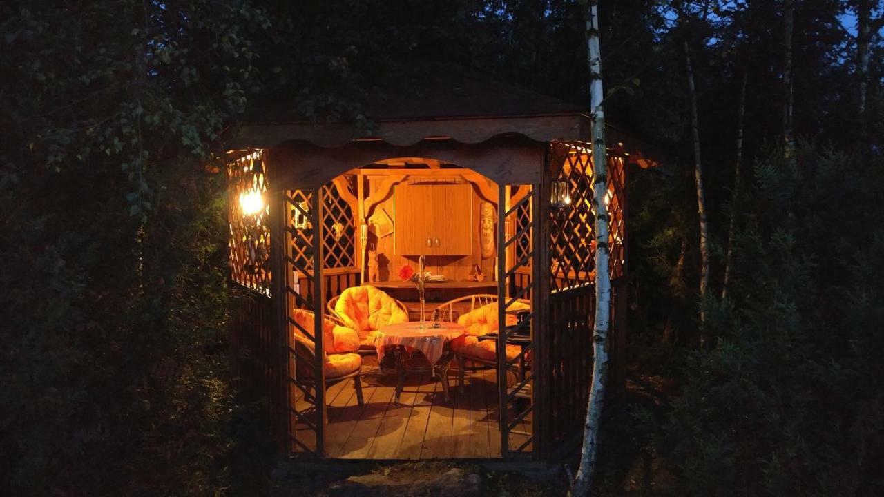 Bieszczadzki Dworek Ustrzyki Dolne Exterior foto